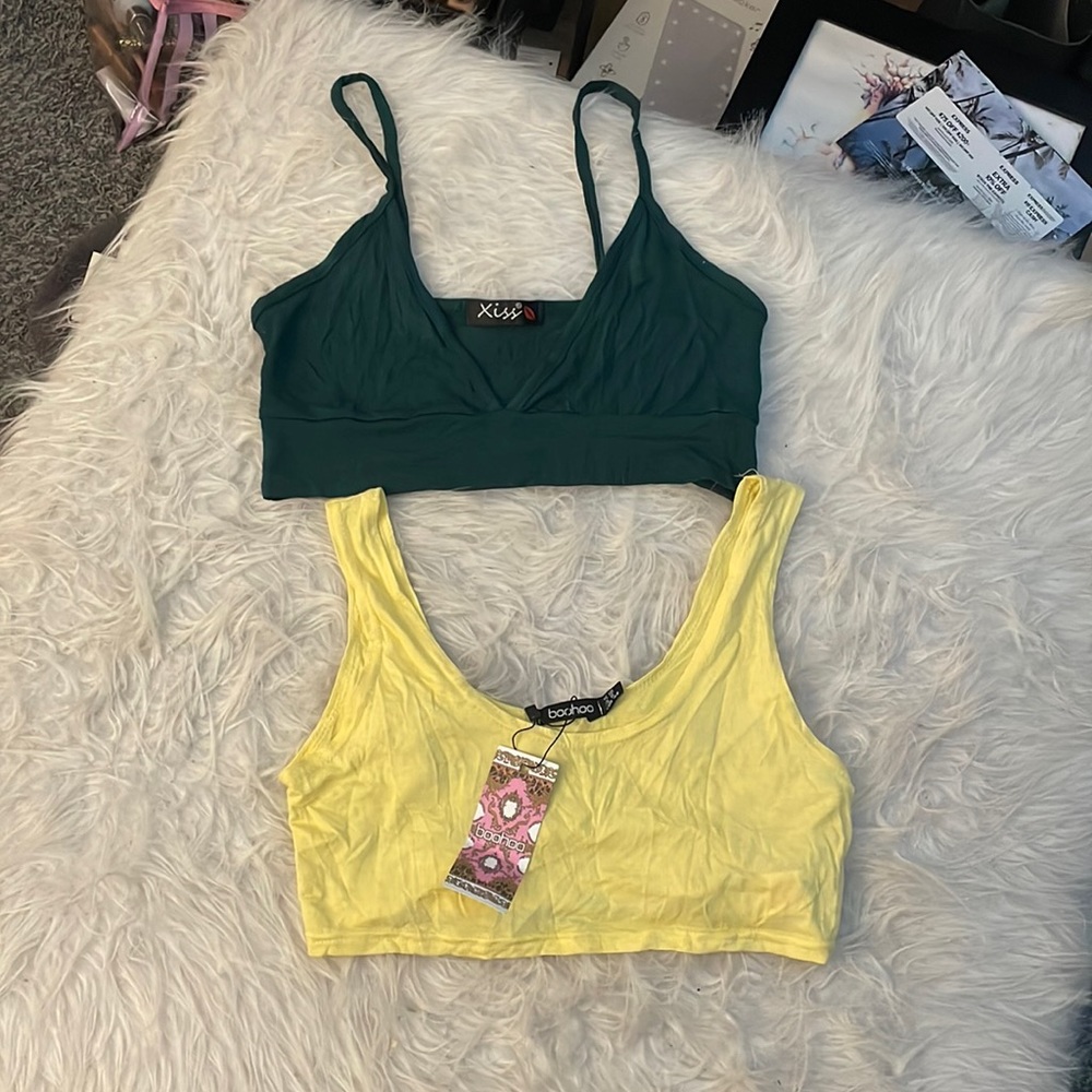 Little crop tops